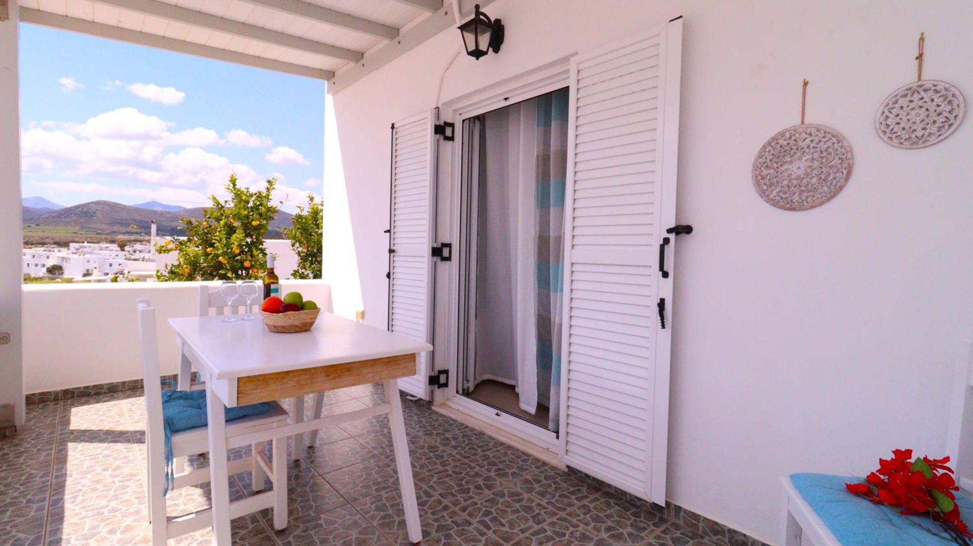 Lemon Tree Maisonette - Naoussa Paros ภายนอก รูปภาพ
