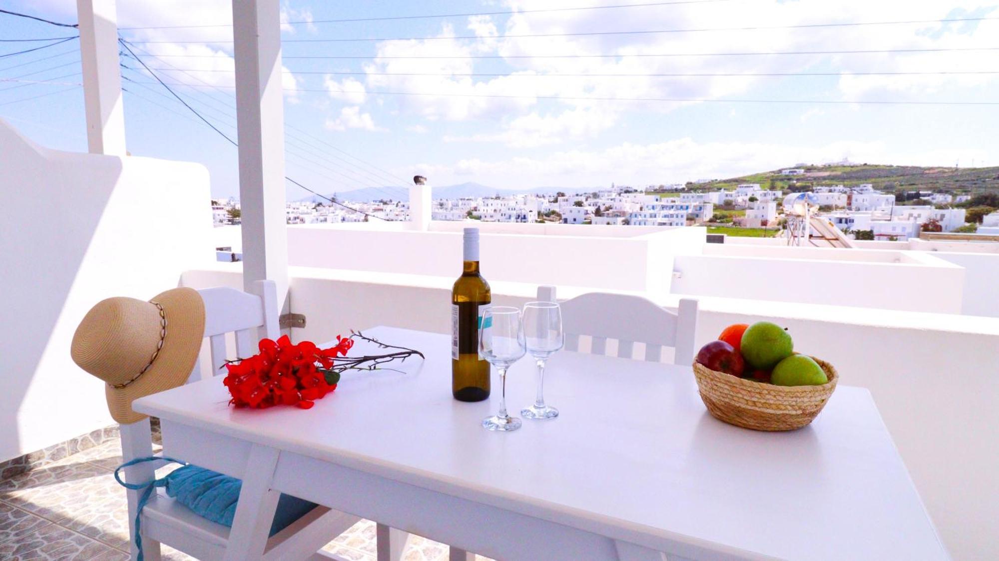 Lemon Tree Maisonette - Naoussa Paros ภายนอก รูปภาพ