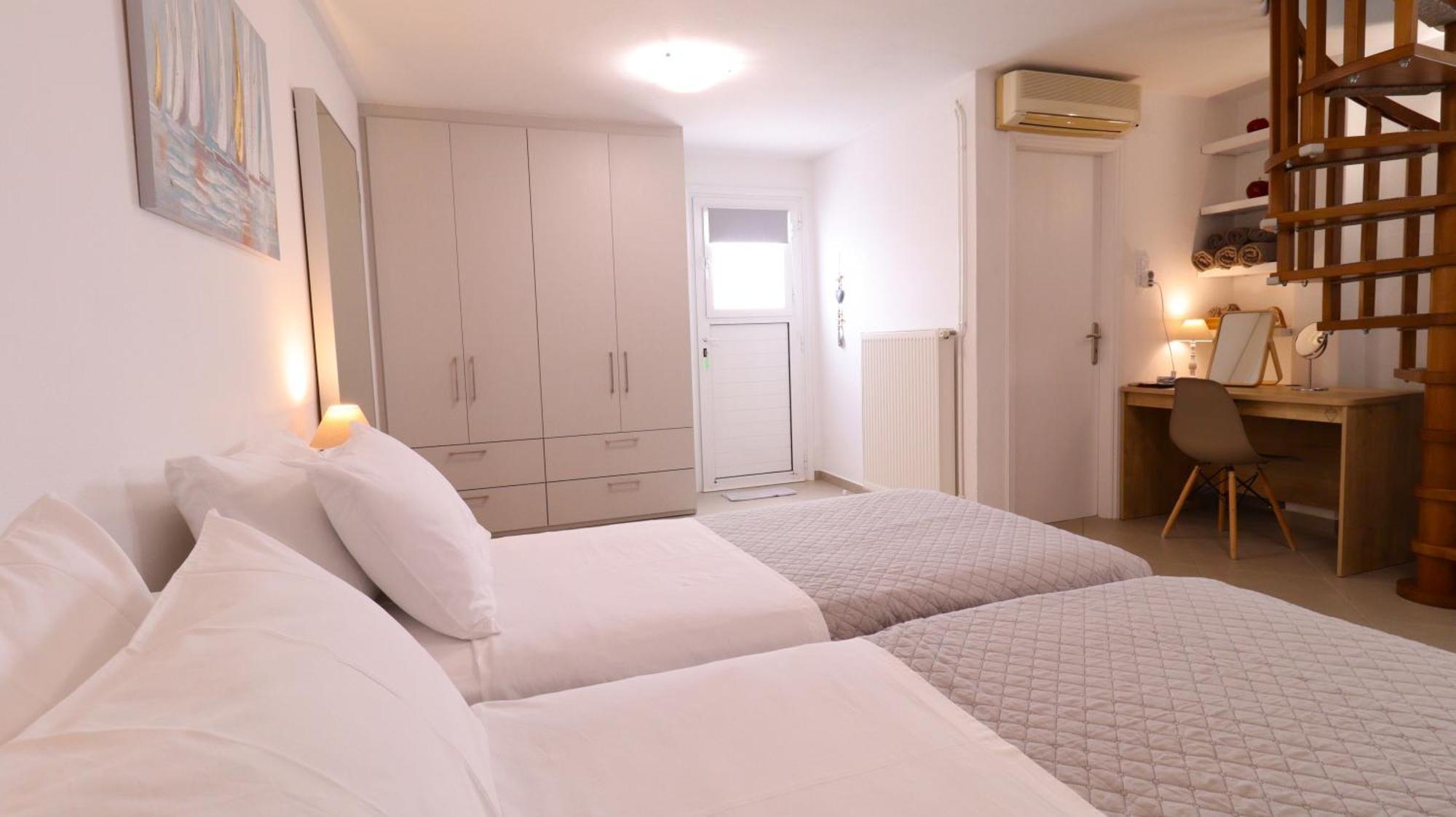 Lemon Tree Maisonette - Naoussa Paros ภายนอก รูปภาพ
